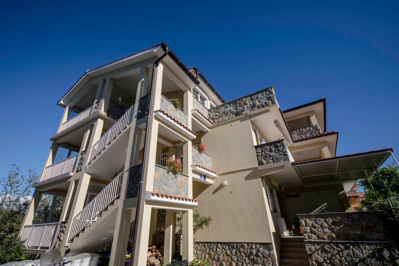 Apartmani Ana & Milo Lopar Exterior photo